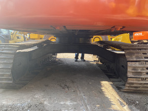 Excavatrice d'occasion Hitachi EX 120-3G 2023, 12 tonnes, capacité de la benne de 0,6 m³, faible nombre d'heures de fonctionnement, composants essentiels du moteur et du bloc moteur - Product Image 2
