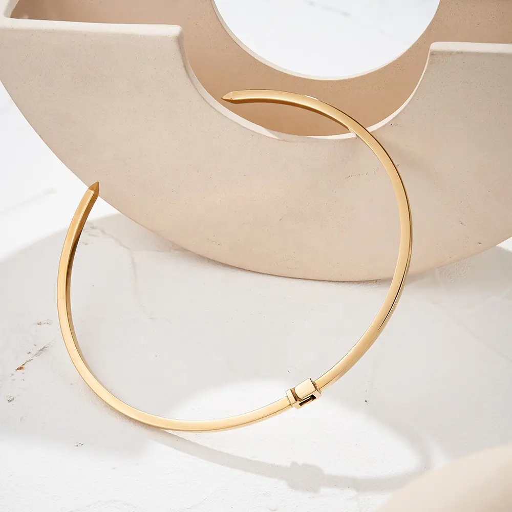 18K Gold plattiert Edelstahl-Schmuck Federhalsband Choker Ausschreibung Verkauf Halskette P9100