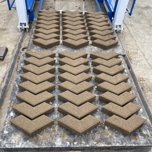 QT8-15 Grote Schaal Produceren Betonnen Bakstenen Lijn Gebouw <span class=keywords><strong>4</strong></span> 6 8 Inch Holle In Elkaar Grijpende Bakstenen Cement Blok Maken <span class=keywords><strong>Machine</strong></span> - Product Image 4