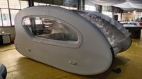 Nouveau design de yacht gonflable avec auvent pare-soleil pour les loisirs aquatiques et les bals sur l'eau, bateau gonflable flottant