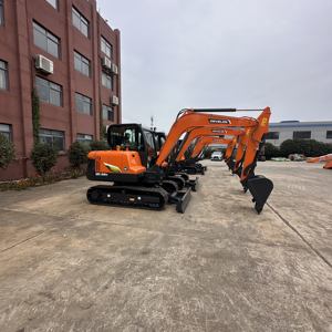 DOOSAN DX60 Mini-pelle électrique d'occasion DX 55 60 75 150 disponible à la vente - Product Image 1
