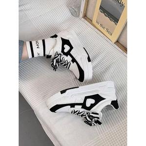 Scarpe da Skateboard Casual Eleganti per Donne con Suola Spessa Antiscivolo e Resistenti all'Usura - Product Image 6