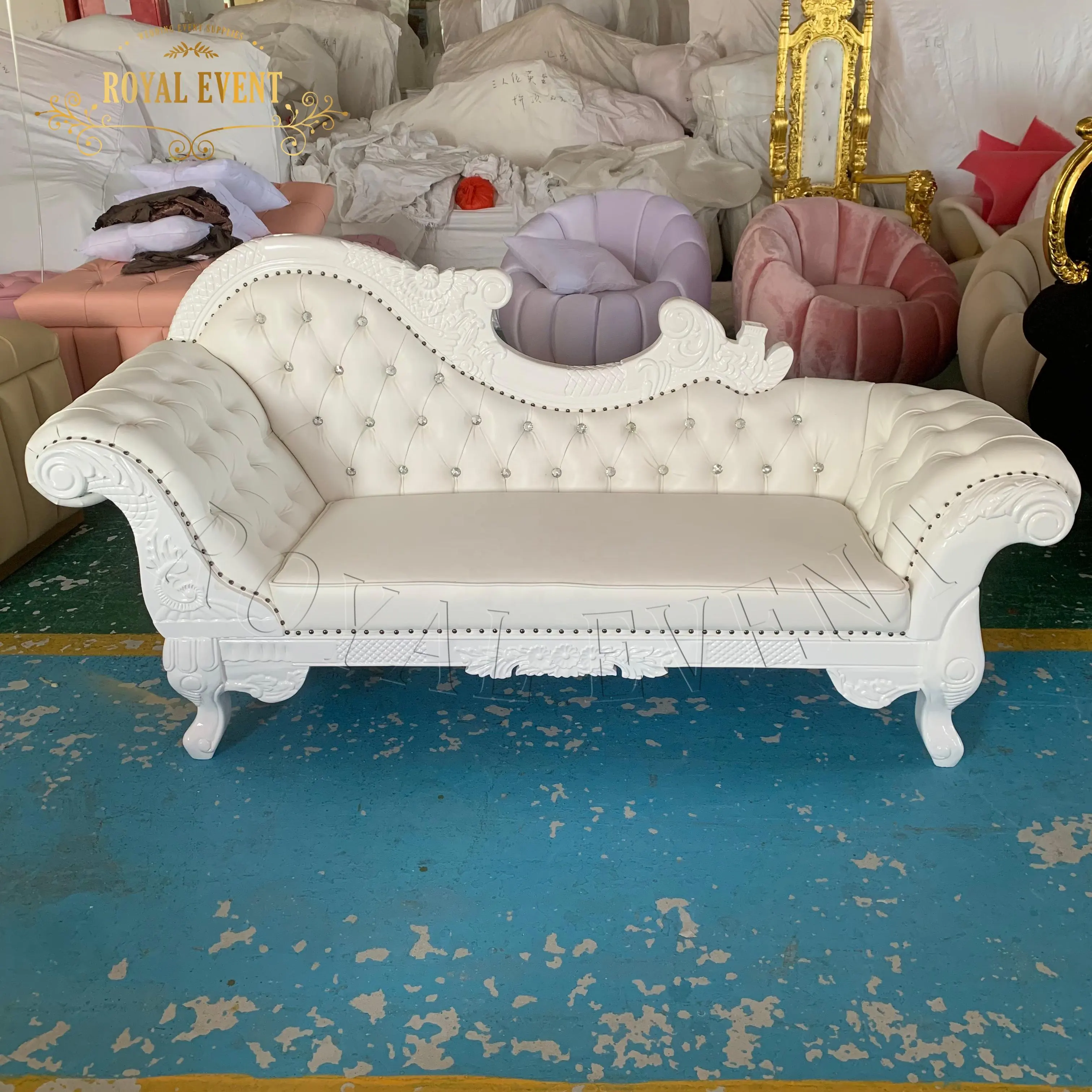 Luxury Wedding furniture Sofa seats wooden Double sofa chair for events decoration White throne Chair chaise longue for sale