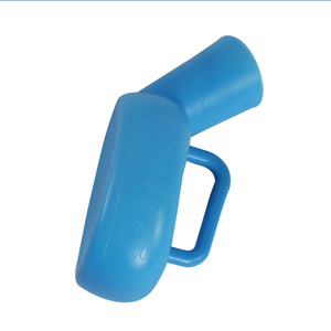 Urinoir en plastique Jingkang 500 ml avec poignée pour soins aux personnes âgées alitées - Product Image 3