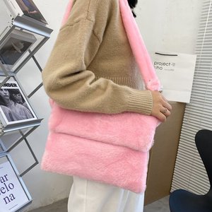 Bolsos de mano de felpa esponjosa peluda de piel sintética, bolso de mano suave portátil 3, nuevo modelo, bolso cruzado de piel sintética peluda para mujer - Product Image 2
