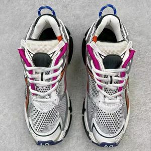 Zapatillas Deportivas de Lujo para Hombre 2026 Track 3.0 con Luces LED, Ligeras, Transpirables, para Correr al Aire Libre, Brillantes en la Noche - Product Image 3