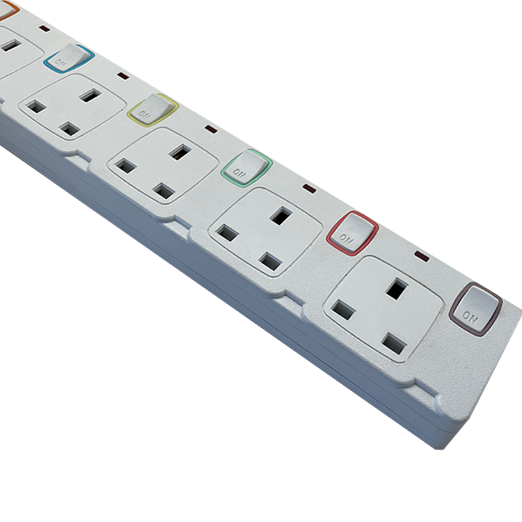 New Style Extension Socket Six-pin 13a Socket and 6 Switch the Length Can Be Customized for Home