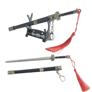 Püskül modeli oyuncak ile çin geleneksel ünlü kılıç lüks metal zanaat 22cm mini kılıç oyuncak koleksiyonu için