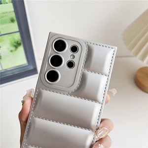 Funda de Lujo Estilo Abrigo Acolchado en Colores Dulces para Samsung Galaxy S24 S23 S22 S21 S20 Plus Ultra FE A25 A55 A54 A53 A14 A34 5G - Product Image 3