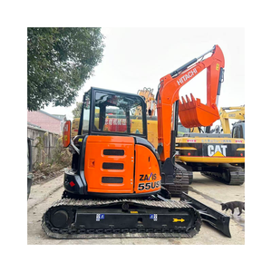 Excavadora Usada Hitachi ZX55USR de 5 Toneladas de Peso Operativo, Motor Isuzu y Componentes de Bomba Hechos en Japón - Product Image 1