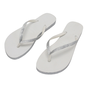 Dép xỏ ngón nữ Havianas kiểu bãi biển mùa hè unisex, đế cao su xốp, đính kim tuyến, kiểu dáng thon gọn - Product Image 2