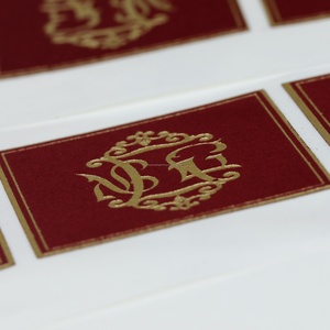 Etiqueta Personalizada de Alta Calidad para Botellas de Perfume, Aromaterapia y Cosméticos, con Logotipo 3D/2D y Placa con Nombre - Product Image 5