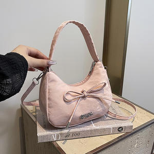 Sac à main pliable en cuir PU uni avec fermeture éclair et nœud, style dumpling, pour femme, capacité jusqu'à 1L - Product Image 1