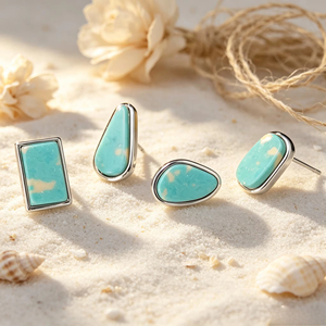 Boucles d'oreilles géométriques en turquoise, bijoux d'oreille vintage uniques et polyvalents en pierre pour un usage quotidien - Product Image 1