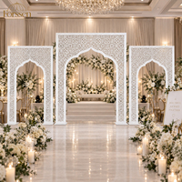 Décoration d'événements de mariage : Arche de mariage, support de fond doré brillant, ensemble de trois pièces, cadre d'arche pour fleurs et ballons