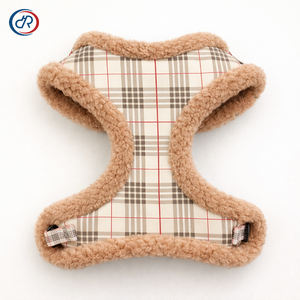 Ensemble Harnais et <span class=keywords><strong>Laisse</strong></span> pour <span class=keywords><strong>Chien</strong></span> <span class=keywords><strong>en</strong></span> <span class=keywords><strong>Peluche</strong></span> à Carreaux Beige OKKPETS avec Collier et <span class=keywords><strong>Laisse</strong></span>, Personnalisable OEM, Harnais Anti-Traction pour <span class=keywords><strong>Chien</strong></span> - Product Image 1