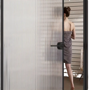 Film de verre givré Daqian, auto-adhésif, PET, décoratif, anti-explosion, protection de la vie privée pour la décoration du bureau, de la maison et du salon - Product Image 1