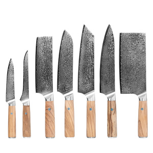 Set di Coltelli da Cucina Professionali 7 Pezzi con Manico in Legno d'Ulivo e Lama in Acciaio Damascato, Include Santoku, Utility, Boning e <span class=keywords><strong>Chef</strong></span> - Product Image 5