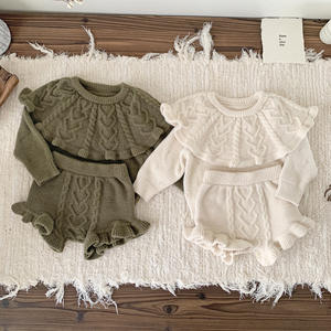 2025 Fashion Autumn and Winter Christmas Red Baby Girl Suit Round Neck Sweater <strong>Ruffle</strong> Top + <strong>Ruffle</strong> <strong>Shorts</strong> 2 Pieces Set - Product Image 6