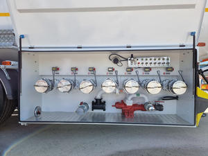 Semi-remorque citerne à carburant Harsan de 30 000 litres, 3 essieux, 6 roues, en acier au carbone, pour le transport de pétrole, de diesel et d'essence - Product Image 6