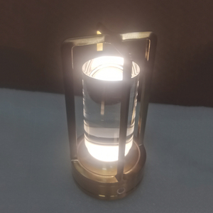 Lámpara de Mesa Cilíndrica Moderna de Lujo con 3 Niveles de Intensidad, Pantalla Metálica, Alimentación CA, Colores Personalizables para Dormitorio y Estudio - Product Image 2