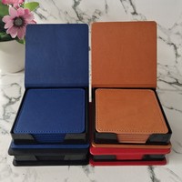 Ensemble de sous-verres carrés en cuir PU avec logo personnalisé ensemble de napperons isolés avec boîte de rangement pour l'approvisionnement domestique