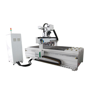 Router CNC de Servicio Pesado 1325 ATC con Motor Syntec de 9KW, Bomba, Cambiador Automático de Herramientas para Carpintería, Mesa de Vacío 4x8 y Rodamientos para Muebles - Product Image 4