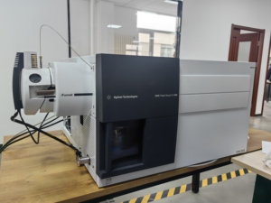 Spectromètre de masse d'occasion innovant 2025 6495 – Équipement analytique de haute technologie avec largeur de bande spectrale de 2 nm et 1 nm, garantie 1 an - Product Image 5