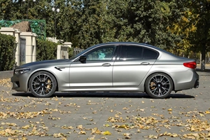 BMW M5 2024/12 Ibrida Plug-in di Lusso 4.4 Litri con Tassa sui Consumi Individuale Ridotta, Guida a Sinistra, Pronta per l'Esportazione - Product Image 4