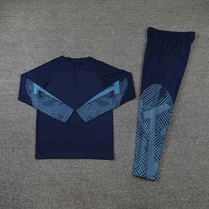 Survêtement <span class=keywords><strong>de</strong></span> football unisexe personnalisé, maillot <span class=keywords><strong>de</strong></span> football <span class=keywords><strong>de</strong></span> haute qualité, tenue d'entraînement, vêtements <span class=keywords><strong>de</strong></span> football personnalisables, 100% polyester, séchage rapide - Product Image 6