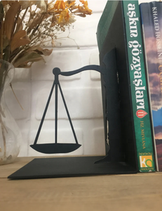Sujeta Libros de Metal con Diseño de Balanza de la Justicia, Decoración de Metal <span class=keywords><strong>2022</strong></span>, Soporte para Libros, Sujeta Libros Decorativos - Product Image 3