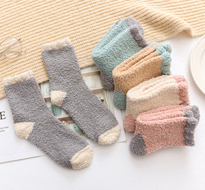 Fluffy Vớ Một Kích Thước Polyester Biểu Tượng Tùy Chỉnh Động Vật Mèo Chân Mùa Đông Phụ Nữ Cosy Crew Mờ Vớ - Product Image 4