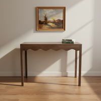 Table d'appoint moderne en bois massif de couleur naturelle Heywood, fabriquée à la main, pour le salon et l'ameublement de la maison