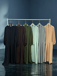6738 #   Vestido Moderno con Cuello Redondo, Puños Elásticos, Diseño de Líneas Biseladas y Corte Amplio en la Parte Inferior, Vestido Musulmán a la Moda - Product Image 6