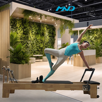 Lit de Pilates Reformer en Bois d'Hévéa de Haute Qualité MND M101A (2) – Équipement de Fitness Multifonctionnel pour Studio, Salle de Sport et Centre de Fitness