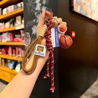 Porte-clés de tennis de table comme cadeau pour le sac à dos de votre ami, un cadeau haut de gamme pour les fans de basketball et de football.