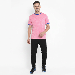 Camiseta de Corte Dividido con Bordado en Dos Tonos - Product Image 1