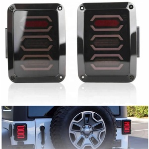 Feux arrière LED LLOYDBERG 12V pour Wrangler <span class=keywords><strong>JK</strong></span> 2007-2017 rouge <span class=keywords><strong>ABS</strong></span> neuf - Product Image 1