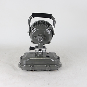 Lámpara de Trabajo Portátil a Prueba de Explosiones con Base Magnética para Muelles de Carga y Materiales Inflamables - Product Image 4