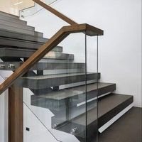 Moderne U-förmige Innentreppe aus Stahl und massivem Holz mit Glas geländer für Villen und Wohnungen