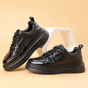 Zapatillas de cuero negras para hombre, colección Primavera 2026: Calzado casual versátil con suela gruesa y diseño que aumenta la altura - Product Image 6