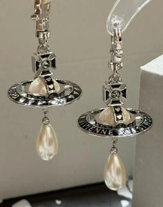 Collar, Pendientes y Pulsera de Cadena de Bambú con Perlas Grandes de Saturno en 3D de Cobre NANA de Alta Calidad, Nueva Colección 2025 de Western Empress - Product Image 6