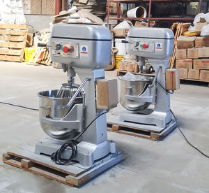 YOSLON YB-<span class=keywords><strong>20</strong></span> Machine À Pain Commerciale Kitchen Aid <span class=keywords><strong>Professionnel</strong></span> Mélangeur Planétaire Mélangeur de Support <span class=keywords><strong>20</strong></span> litres Mélangeur de Nourriture - Product Image 3