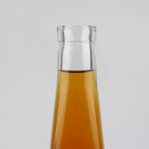 NCT-023 Großhandel Super Flint Dreieck Form Wodka Whisky Spirituosen Glasflasche