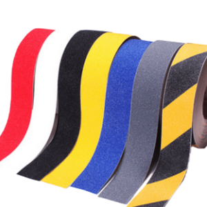 Ruban antidérapant en PVC noir imperméable fort adhésif pour la sécurité des sols pour les escaliers Ruban d'avertissement antidérapant en <span class=keywords><strong>carborundum</strong></span> pour - Product Image 2