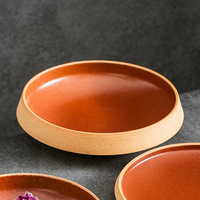 Assiette de table rétro en terre cuite épaisse, couleur terre rouge-brun, compatible micro-ondes, pour pâtes de style occidental, usage domestique et hôtelier, vente en gros