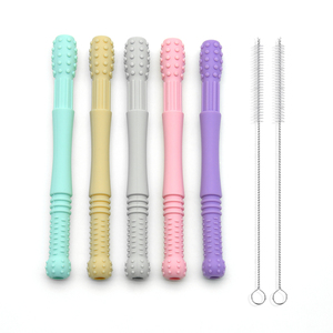 Massaggiagengive in silicone morbido per neonati e bambini piccoli - Giocattolo da masticare riutilizzabile senza BPA, facile da impugnare, con massaggiatore per le gengive, unisex - Product Image 2