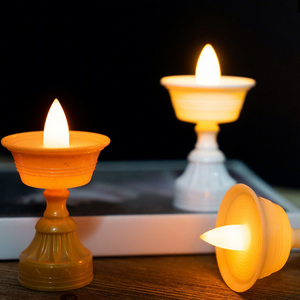 Bougie électronique sans flamme à LED alimentée par piles avec fonction clignotante, adaptée à la décoration de la maison et aux décorations de fêtes - Product Image 4