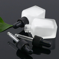Logo personnalisé carré huile essentielle pipette compte-gouttes 30ml/50ml/100ml bouteilles en verre givrage sérigraphie parfum carton fourni