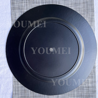 Assiettes de présentation ovales en plastique gaufré or 13 pouces rondes de luxe pour fête de mariage de luxe personnalisées pour réception à table et dîner